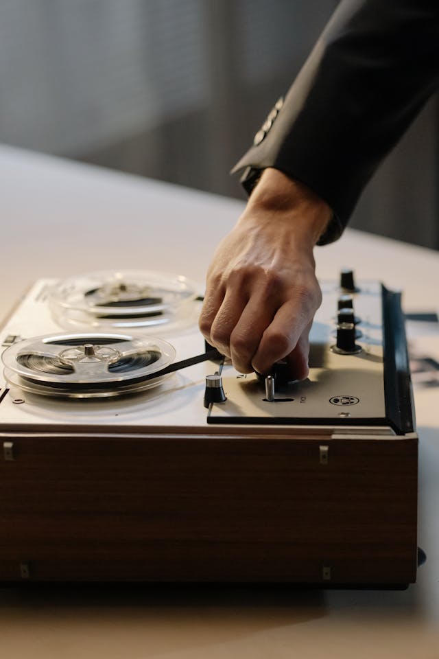 pexels-cottonbro-8382080